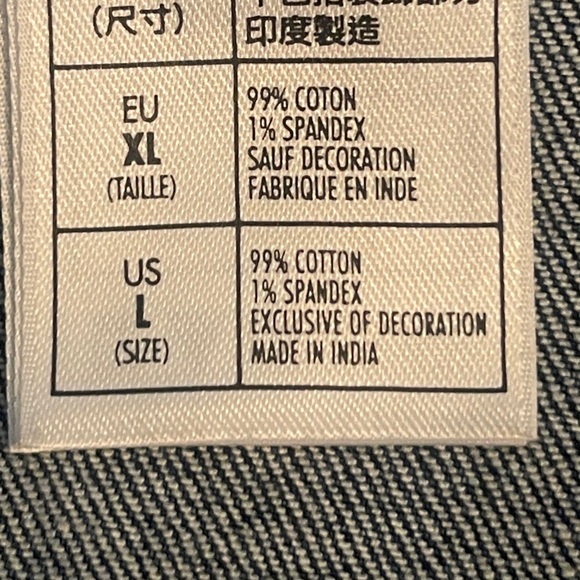 Disney Parks Mickey Mouse Denim Jacket L Embroidered Patches Rare Exclusive - Picture 9 of 13